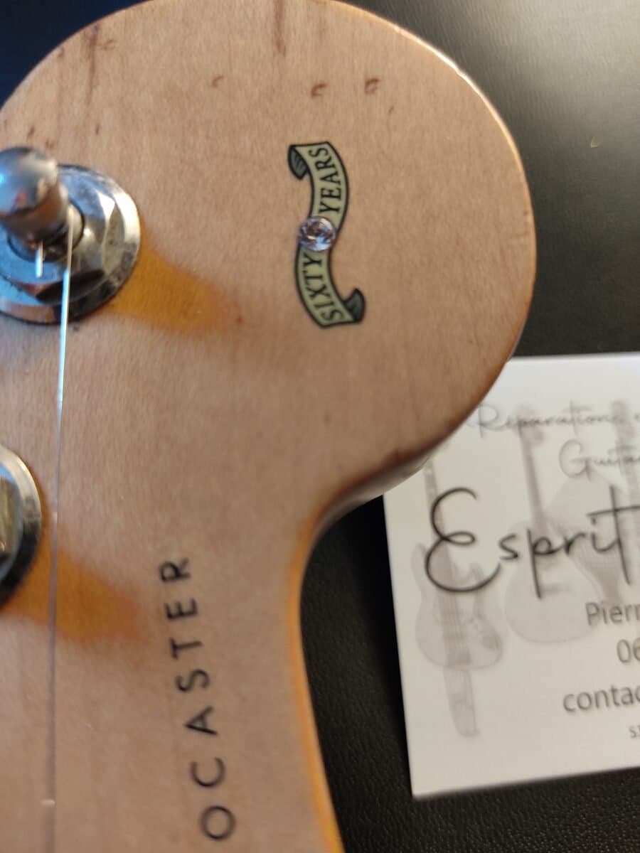Guitare Fender Stratocaster Diamond